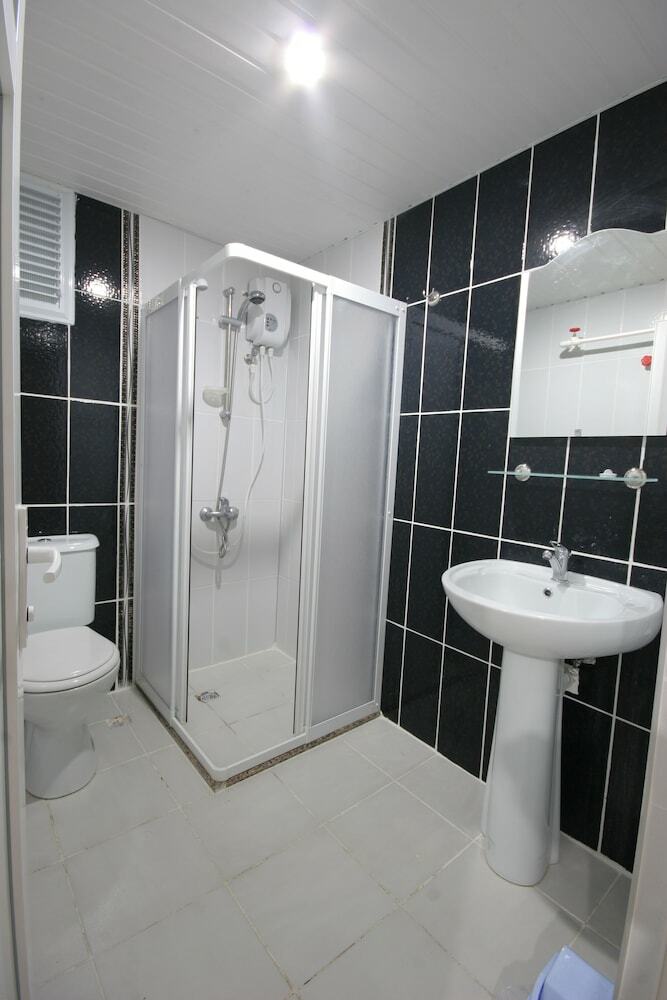 Berrak Su Hotel
