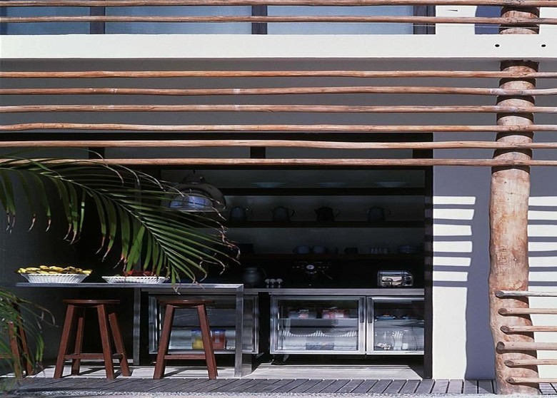 Om Hotel