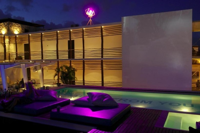 Om Hotel