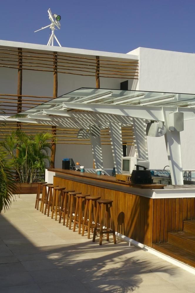 Om Hotel