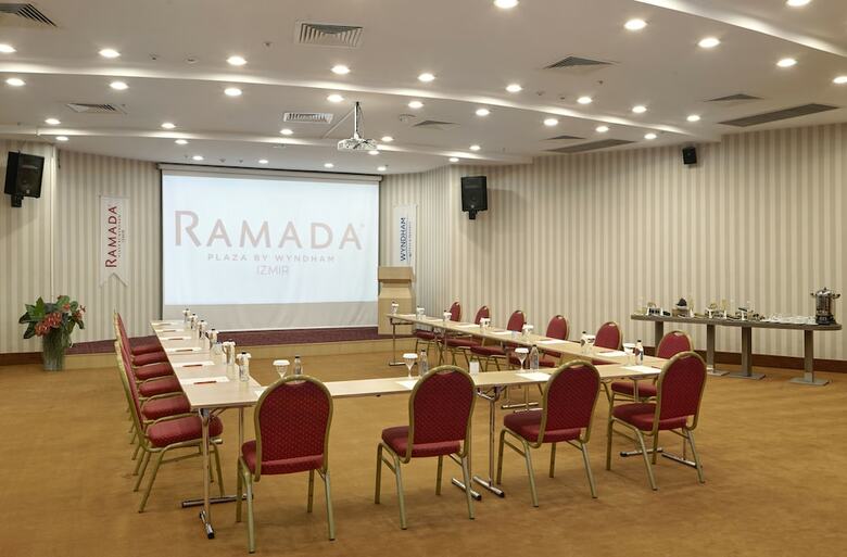 Hotel Ramada Plaza Izmir