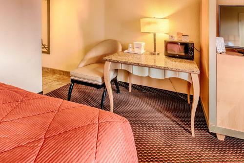 Motel Howard Johnson Inn - Flagstaff