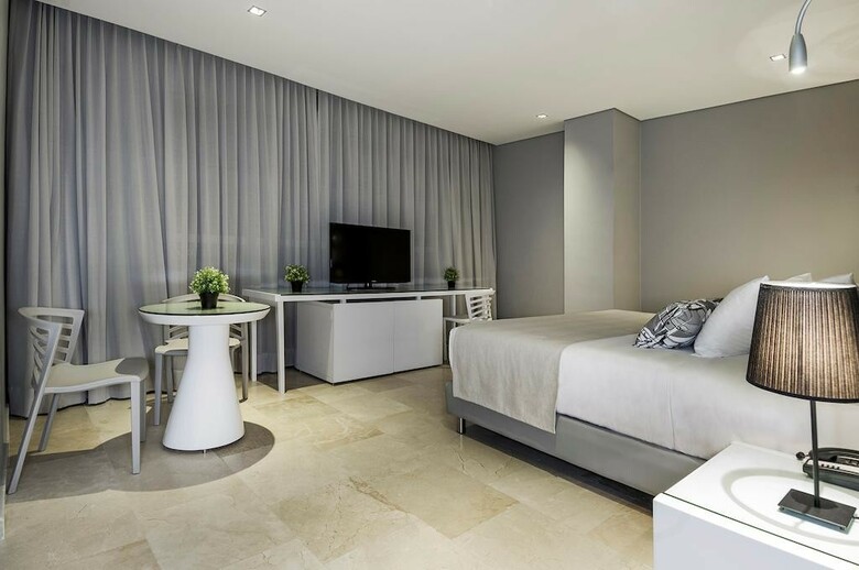 Oz Hotel