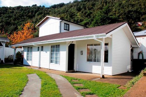 Lodge Hostal Y Caba�as Monte De Sion