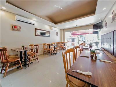 Azu�n Suites Hotel