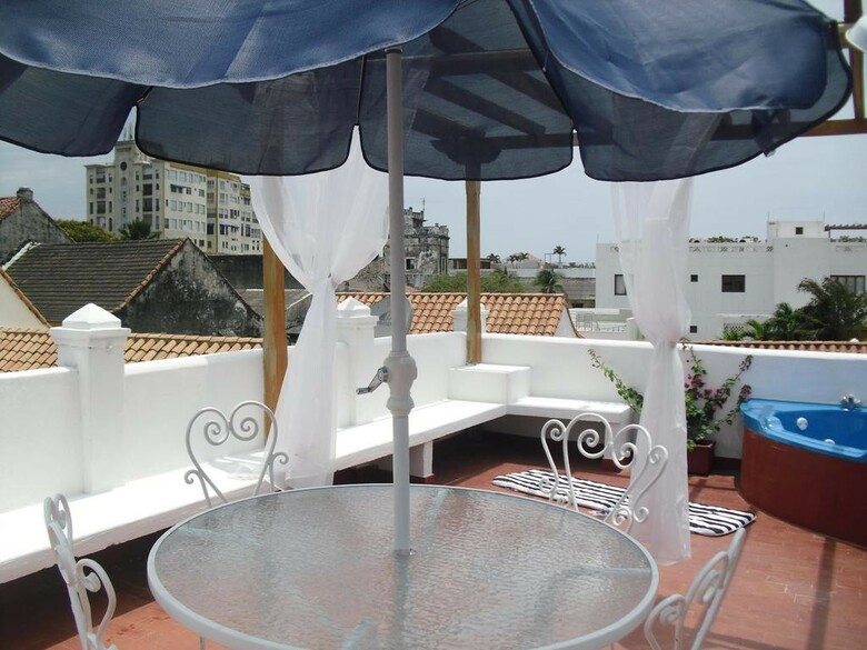 Hotel Casa Abril II