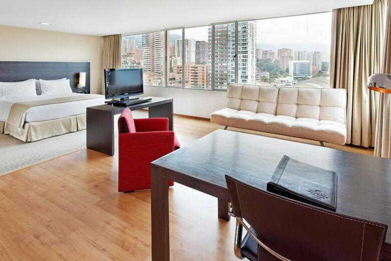 Hotel Holiday Inn Express & Suites Medellin