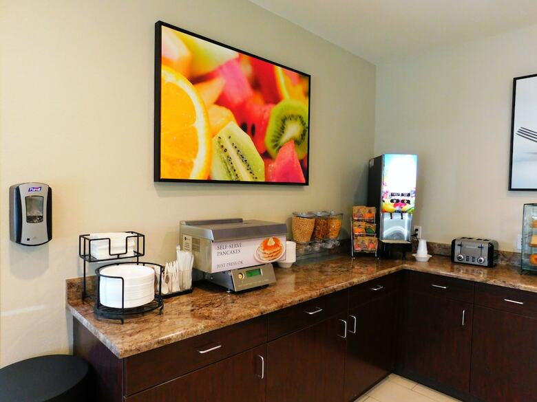 Hotel Island Suites
