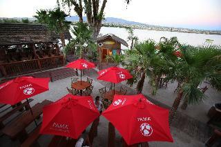 Hotel The Nautical Beachfront Resort