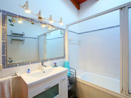 Holiday Home Ca Na Guerrera