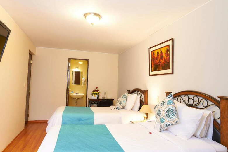 Hotel Los Tambos Colonial