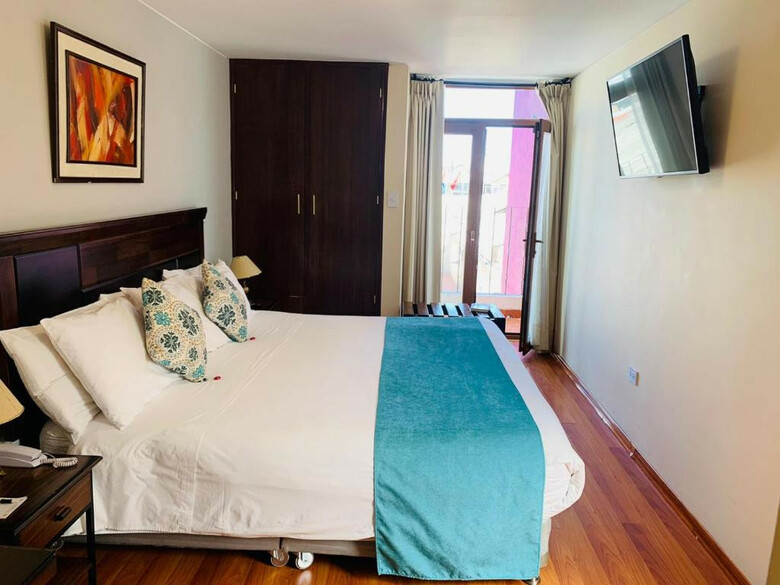 Hotel Los Tambos Colonial