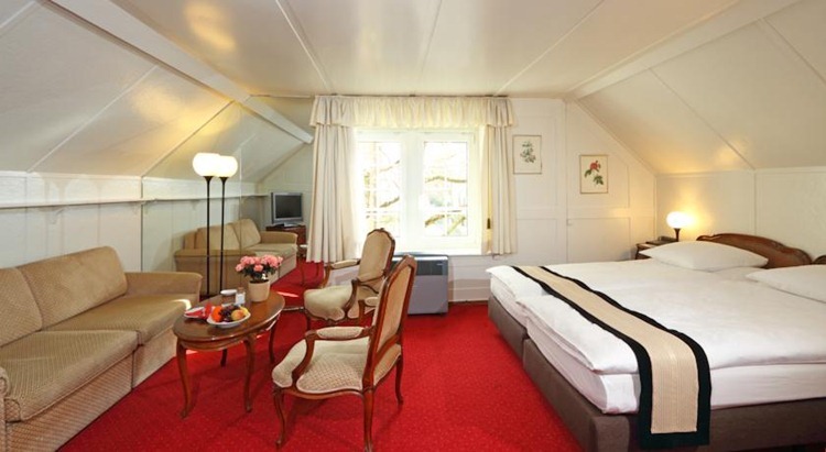Hotel Swiss Night By Fassbind
