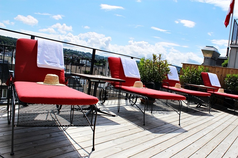 Ambassador Swiss Q Hotel