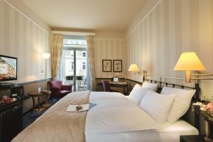Ambassador Swiss Q Hotel
