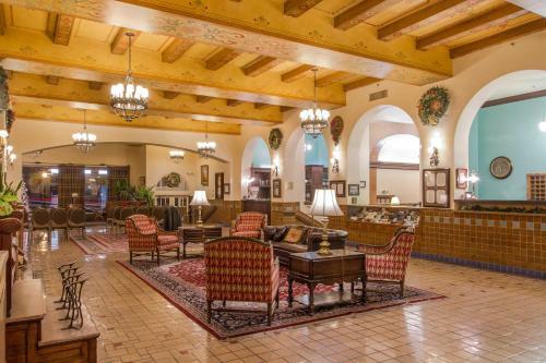 Hotel Hassayampa Inn