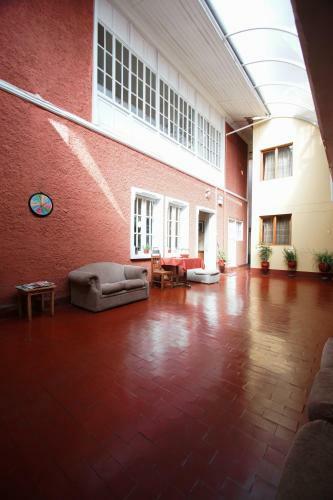 Hostal Leonard�s Lodgings