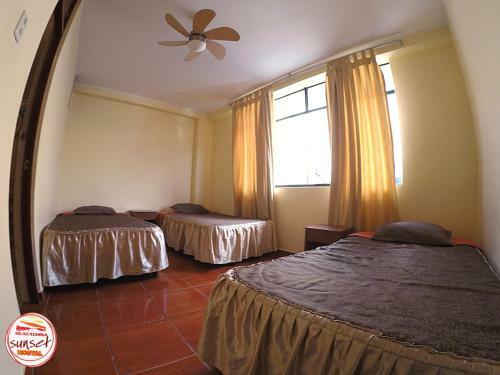 Hostal Huacachina Sunset