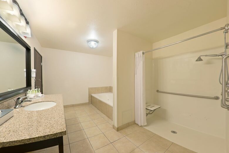 Hotel Holiday Inn Express Show Low