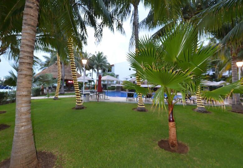 Hotel Sina Suites