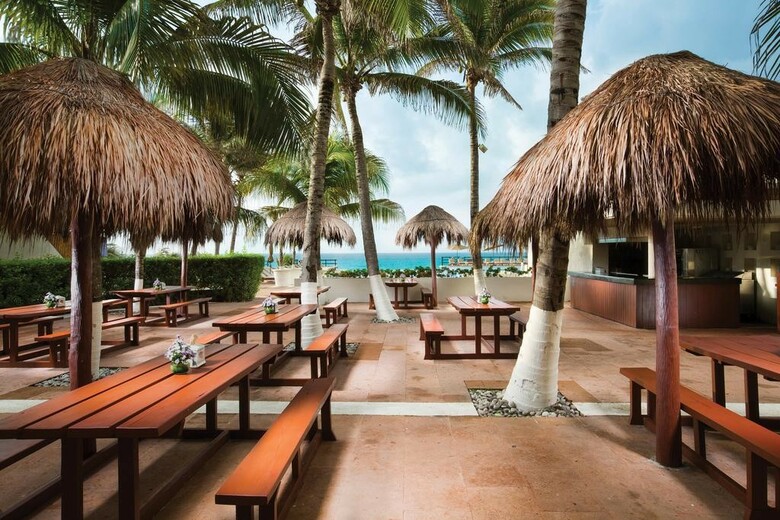 Hotel Now Emerald Canc�n