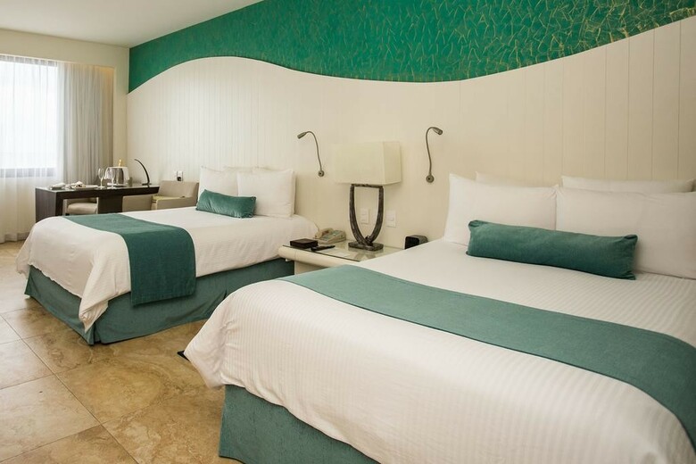 Hotel Now Emerald Canc�n