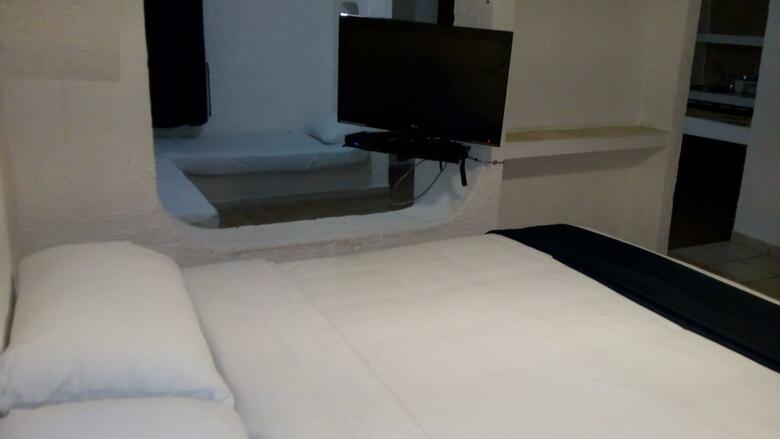 Hotel Ikaro Suites Cancun