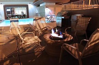 Hotel Garden Place Suites