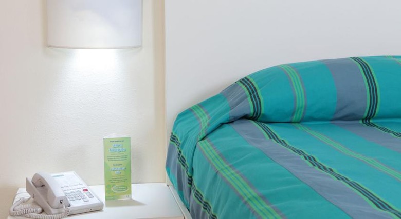 Hotel City Express Junior Canc�n