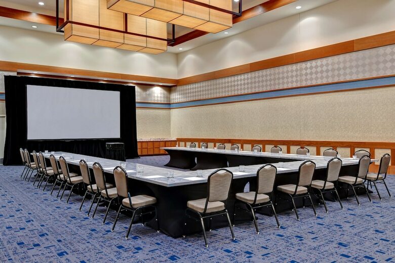Hotel Doubletree By Hilton Phoenix- Tempe