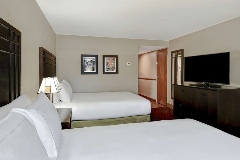 Hotel Doubletree By Hilton Phoenix- Tempe