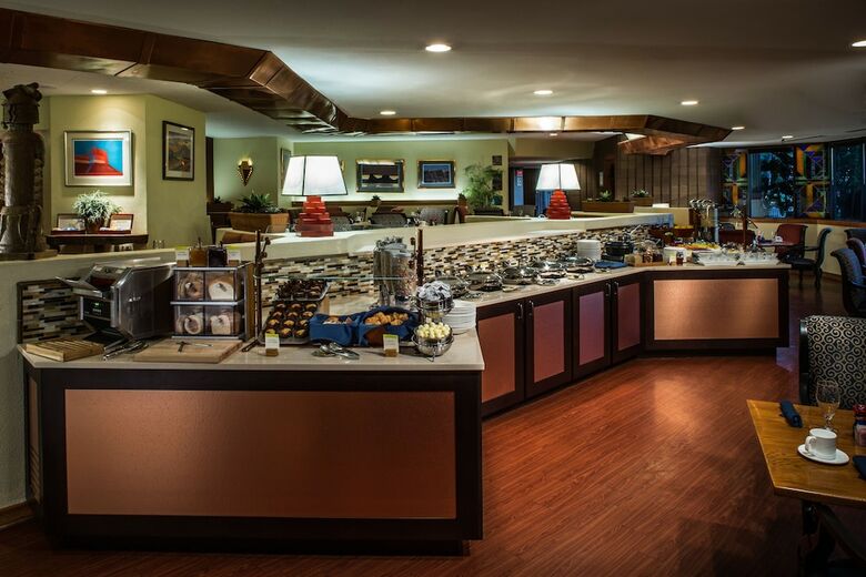 Hotel Doubletree By Hilton Phoenix- Tempe