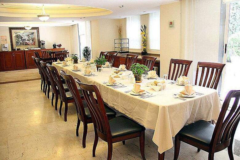 Hotel Suites Obelisk