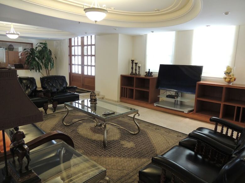 Hotel Suites Obelisk