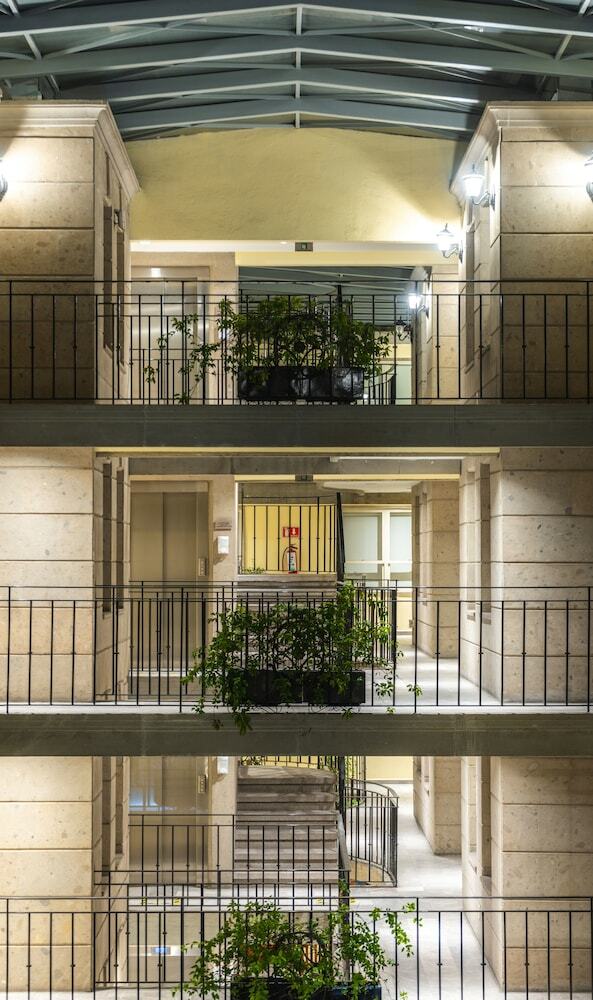 Hotel Suites Obelisk