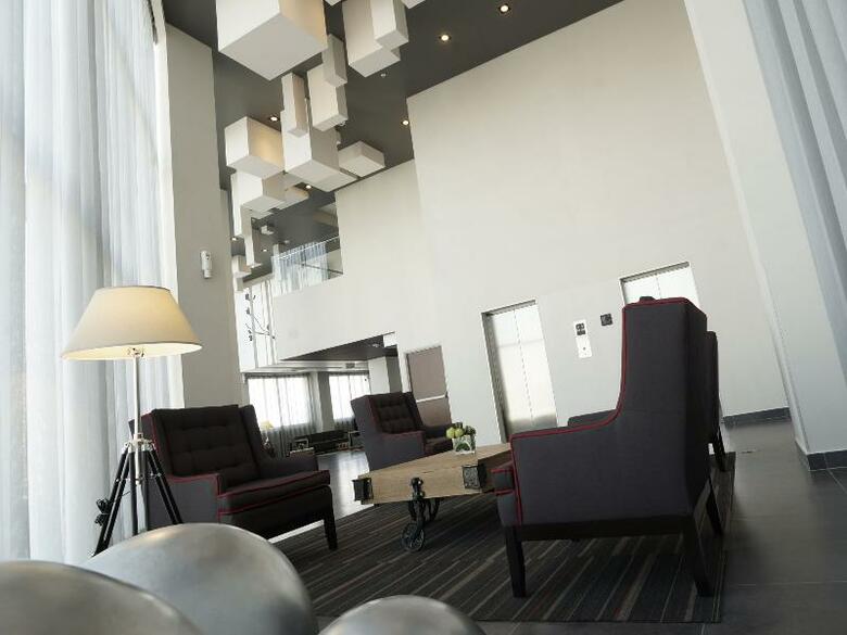 Hotel City Express Plus Patio Universidad