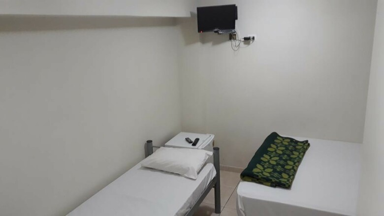 Hostal Pousada West