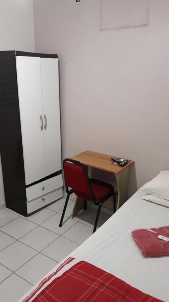Hostal Pousada West