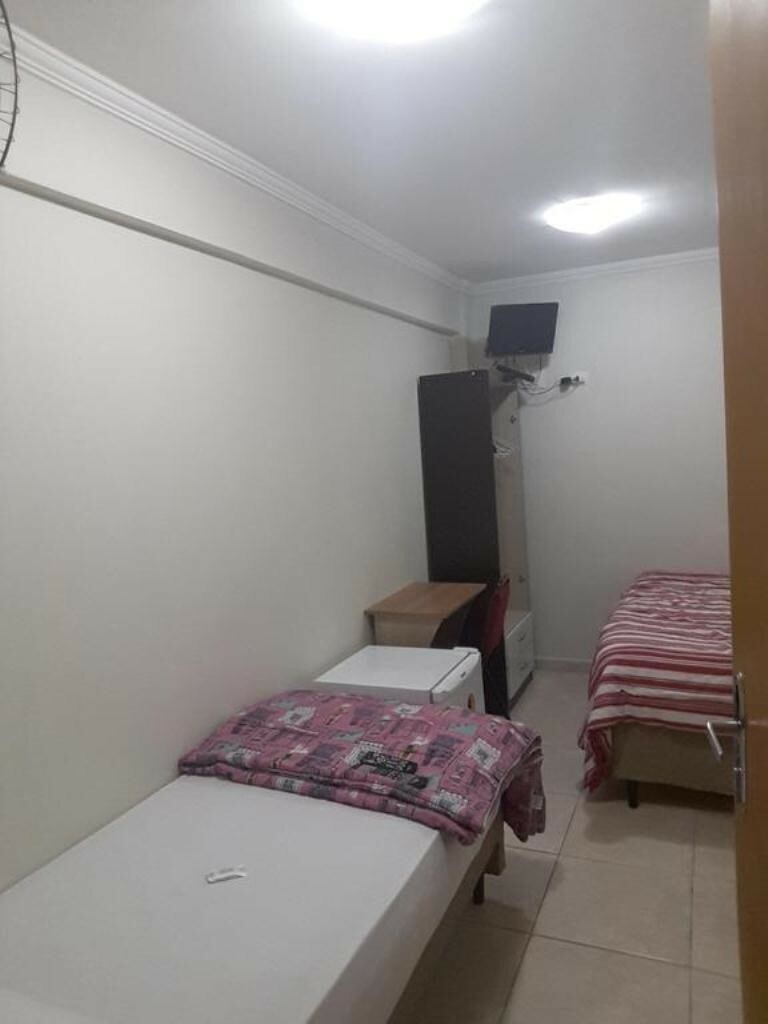Hostal Pousada West