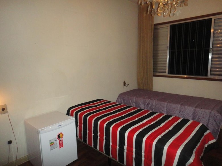 Hostal Pousada West