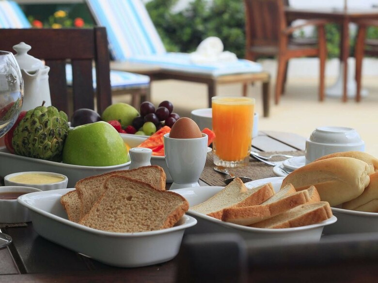 Hostal Farol De Itapu� Praia Hotel