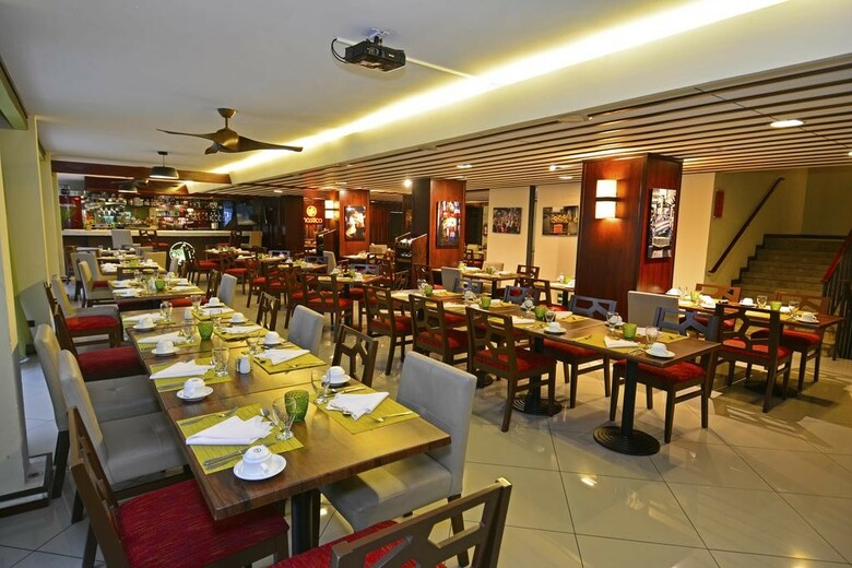 Autentico Hotel