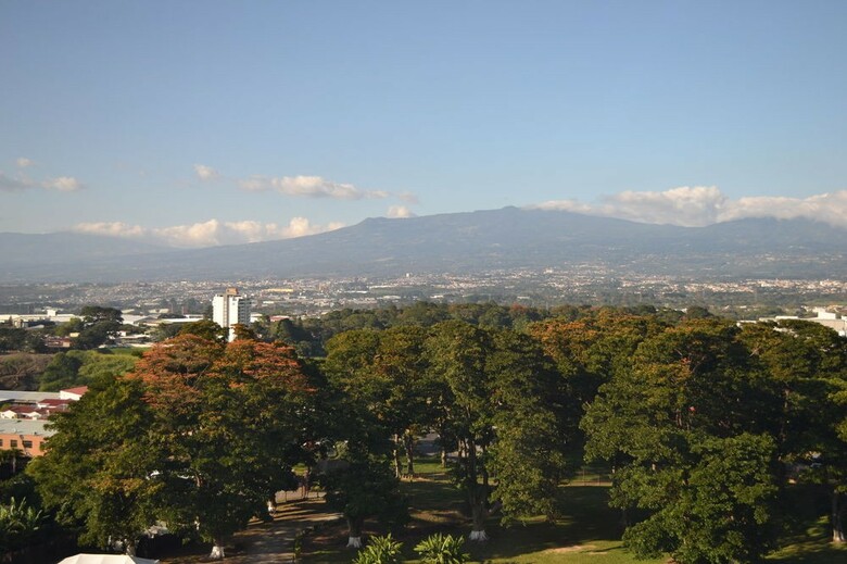 Hotel Crowne Plaza Corobici