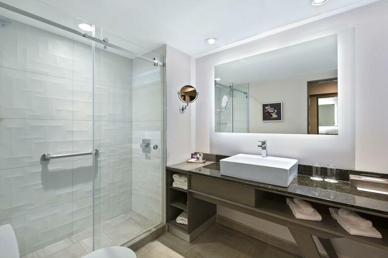 Hotel Crowne Plaza Corobici