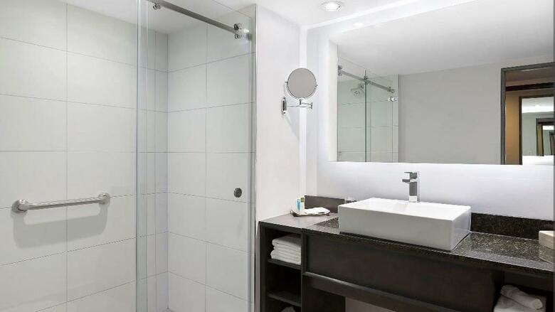 Hotel Crowne Plaza Corobici