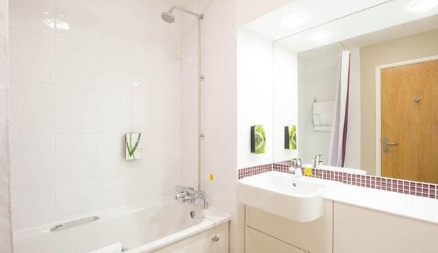 Hotel Premier Inn Bath Road