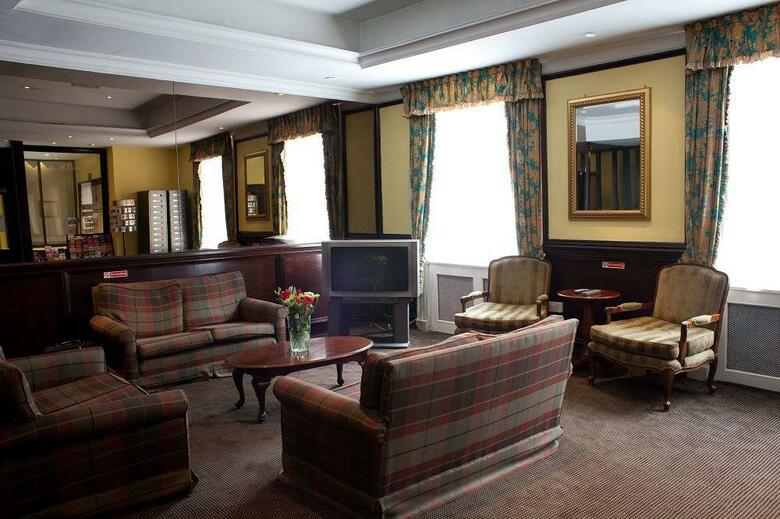 Rose Court Hotel