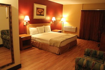 Hotel Fortuna Inn And Suites