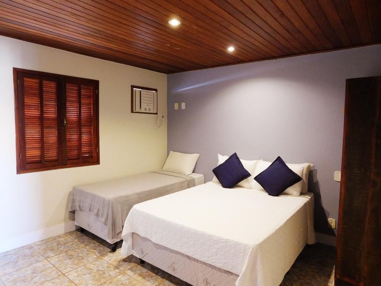 Hostal Pousada Sarata Ossos