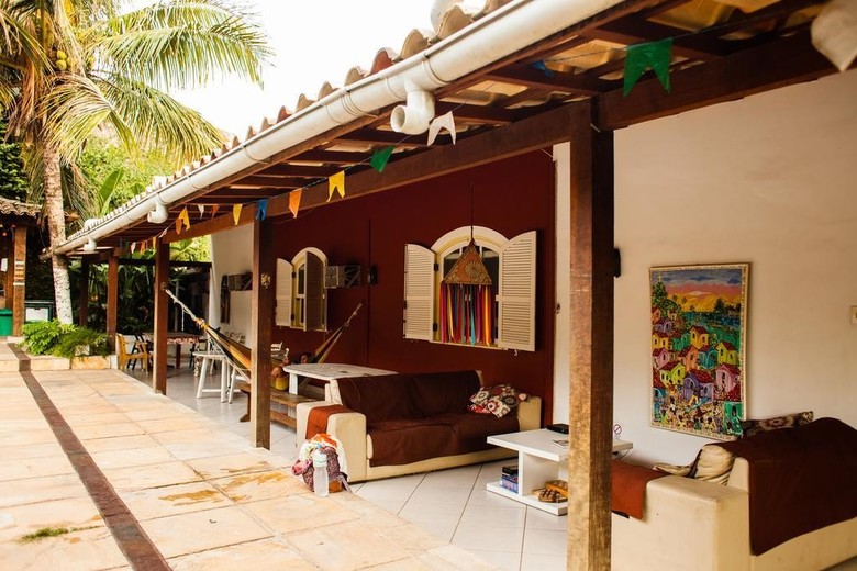 Yolo Hostel